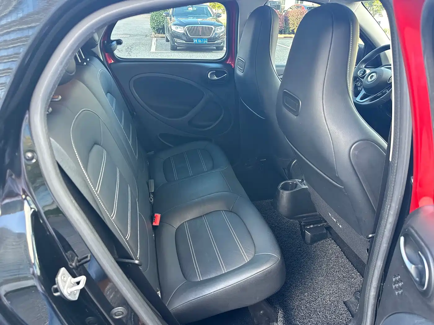 smart forfour 2019 2018 0.9T 66kW Pioneer Edition