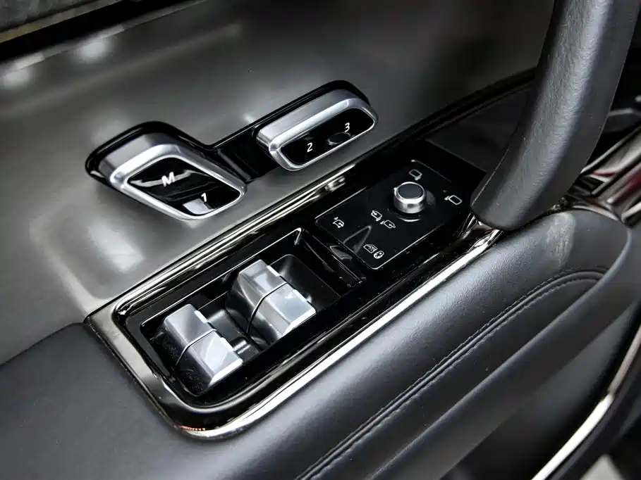 Land Rover Range Rover Sport 2023 400PS Dynamic SE фото 23