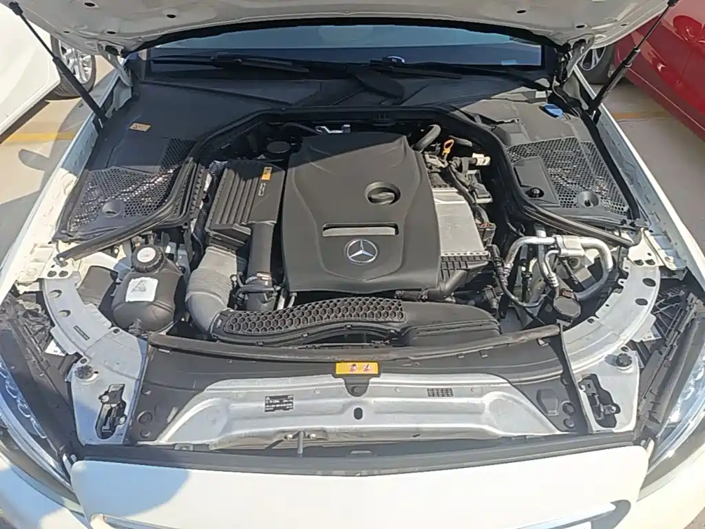 Фото 20 - Mercedes-Benz C-Class