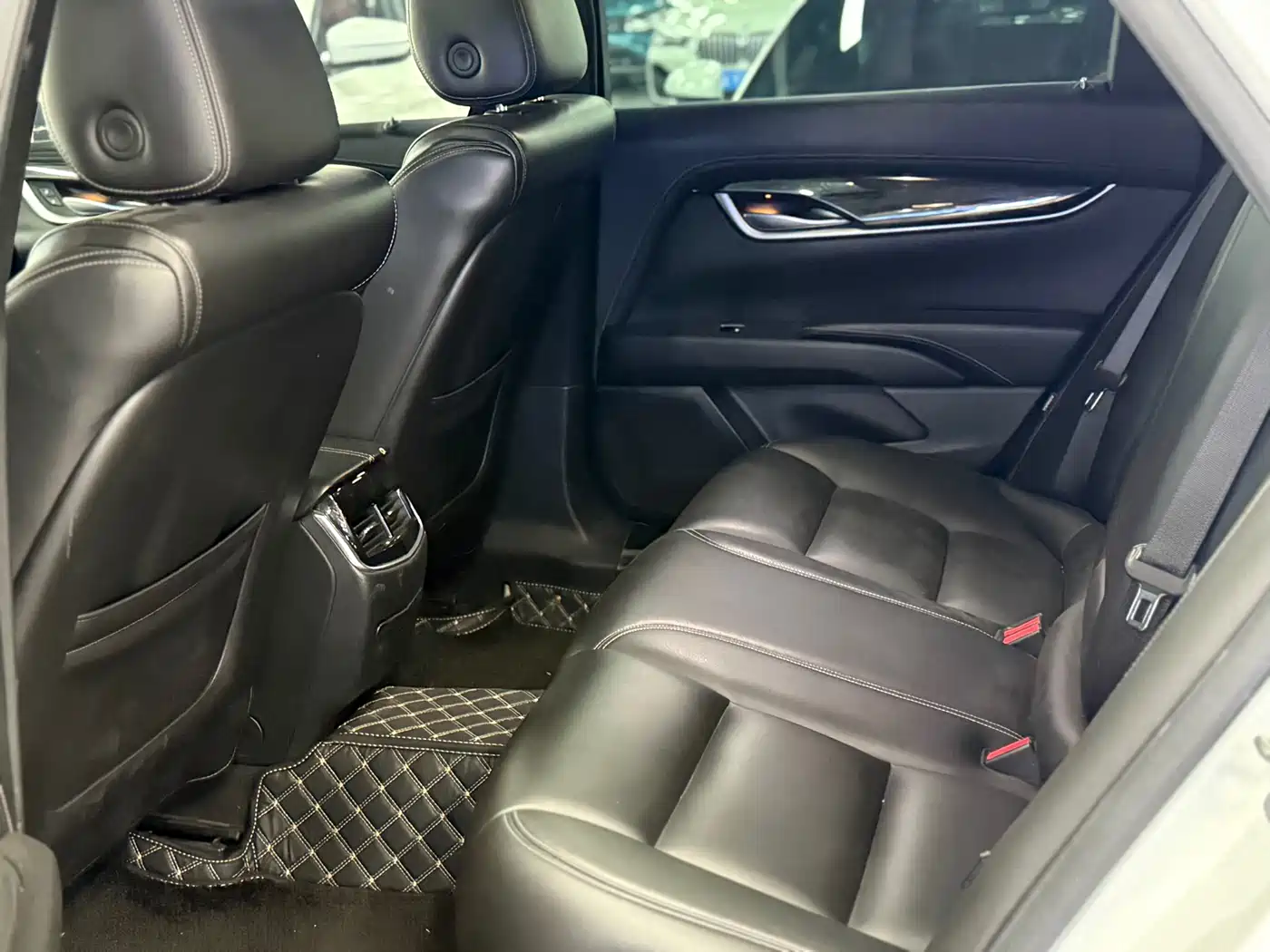 Cadillac XTS 2018 28T Technology фото 5