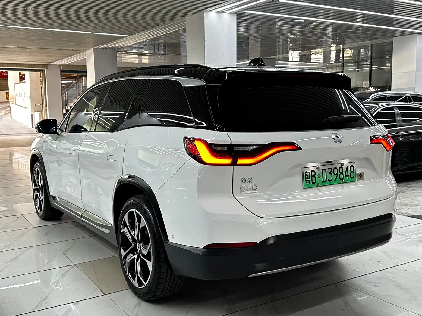 NIO ES8 2018 2018 Founder Edition