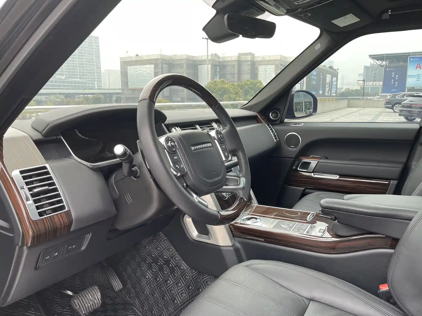 Land Rover Range Rover 2017 3.0 SC V6 Vogue фото 5