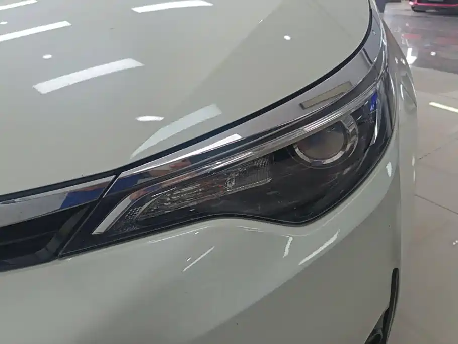 Фото 5 - Toyota Levin