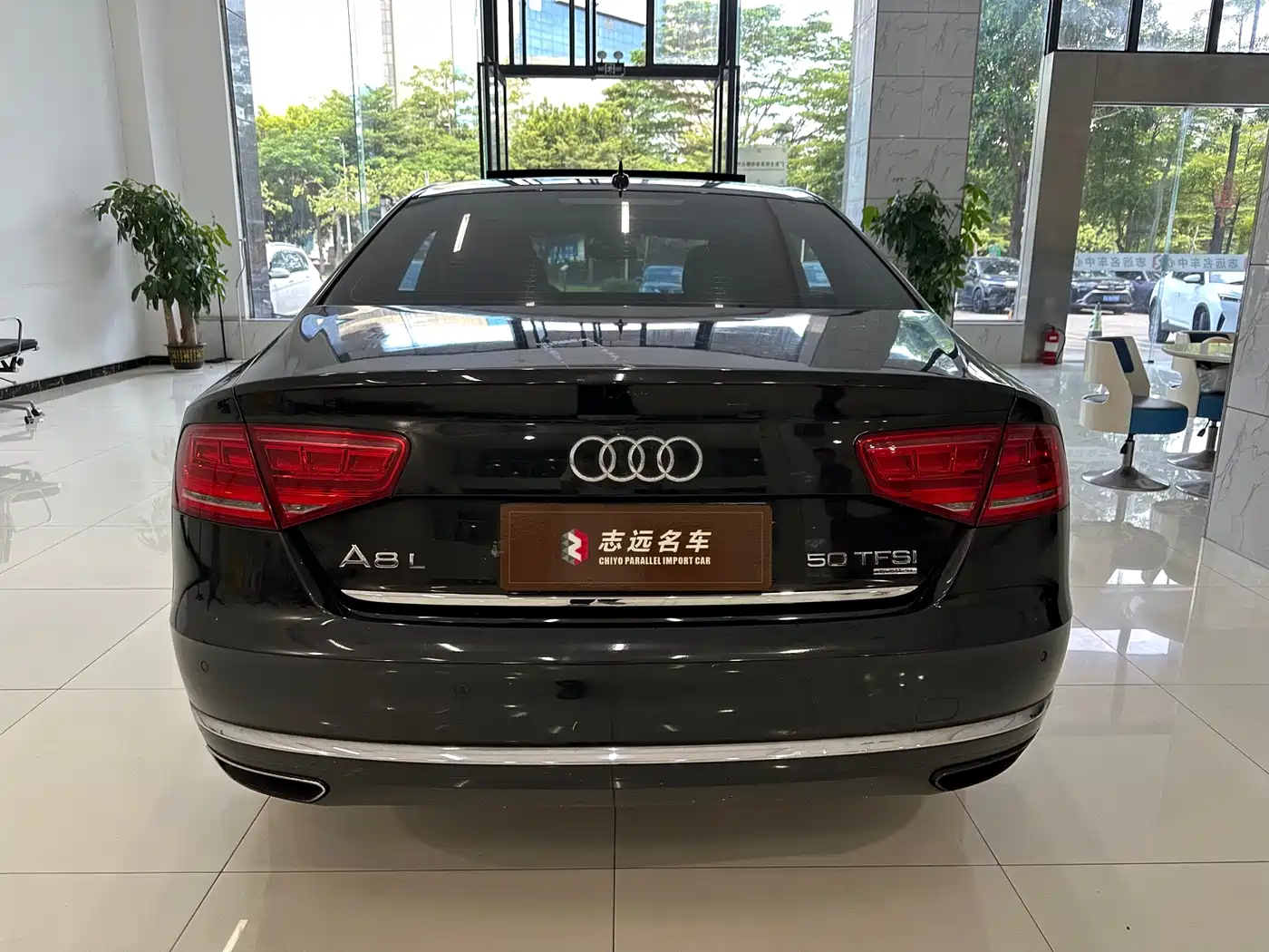 Audi A8 2013 A8L 50 TFSI quattro Comfort фото 2