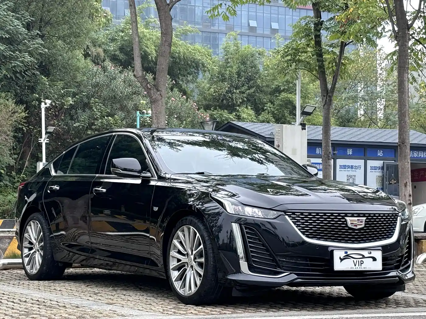 CADILLAC CT5