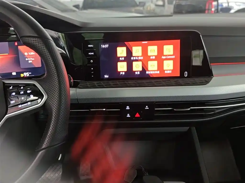 Volkswagen Golf 2021 280TSI DSG Pro фото 13