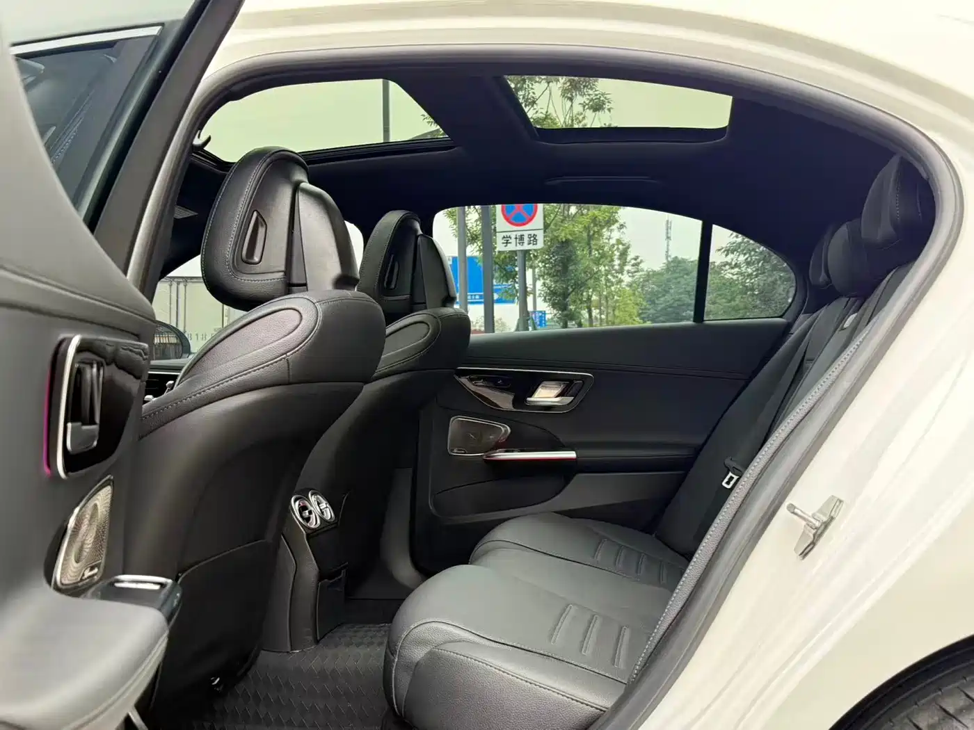 Mercedes-Benz C-Class 2025 C 260 L Sport Edition фото 9