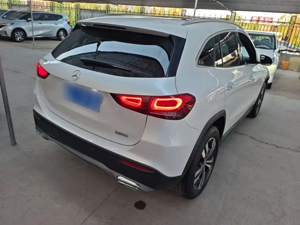 Mercedes-Benz GLA 2022 Facelift GLA 200 фото 7