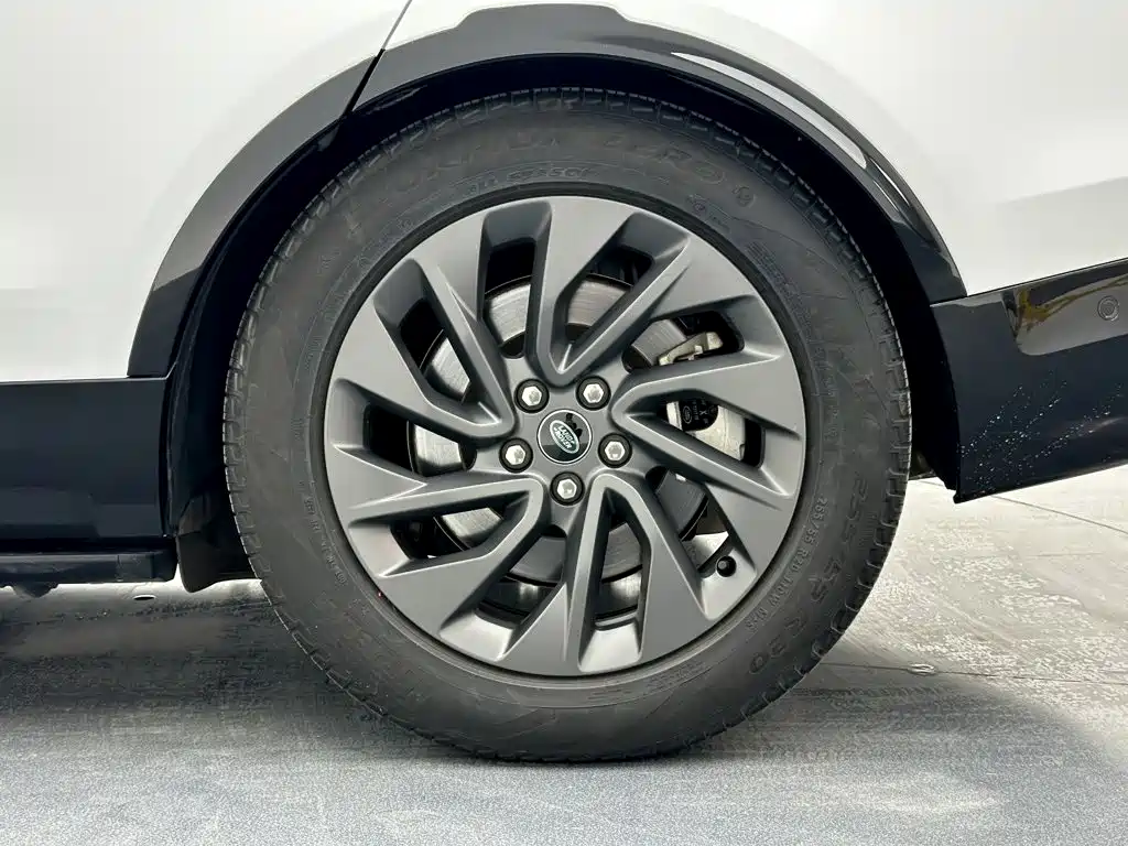 Land Rover Discovery 2023 2023 360PS R-Dynamic S