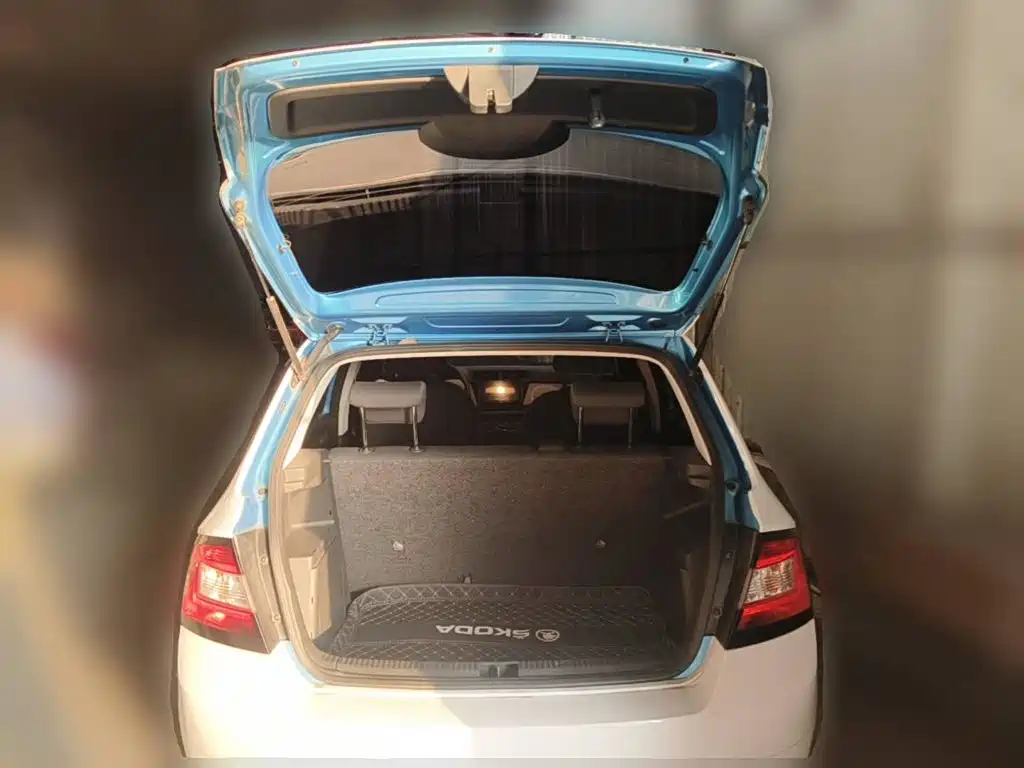 صورة 5 - Škoda Fabia