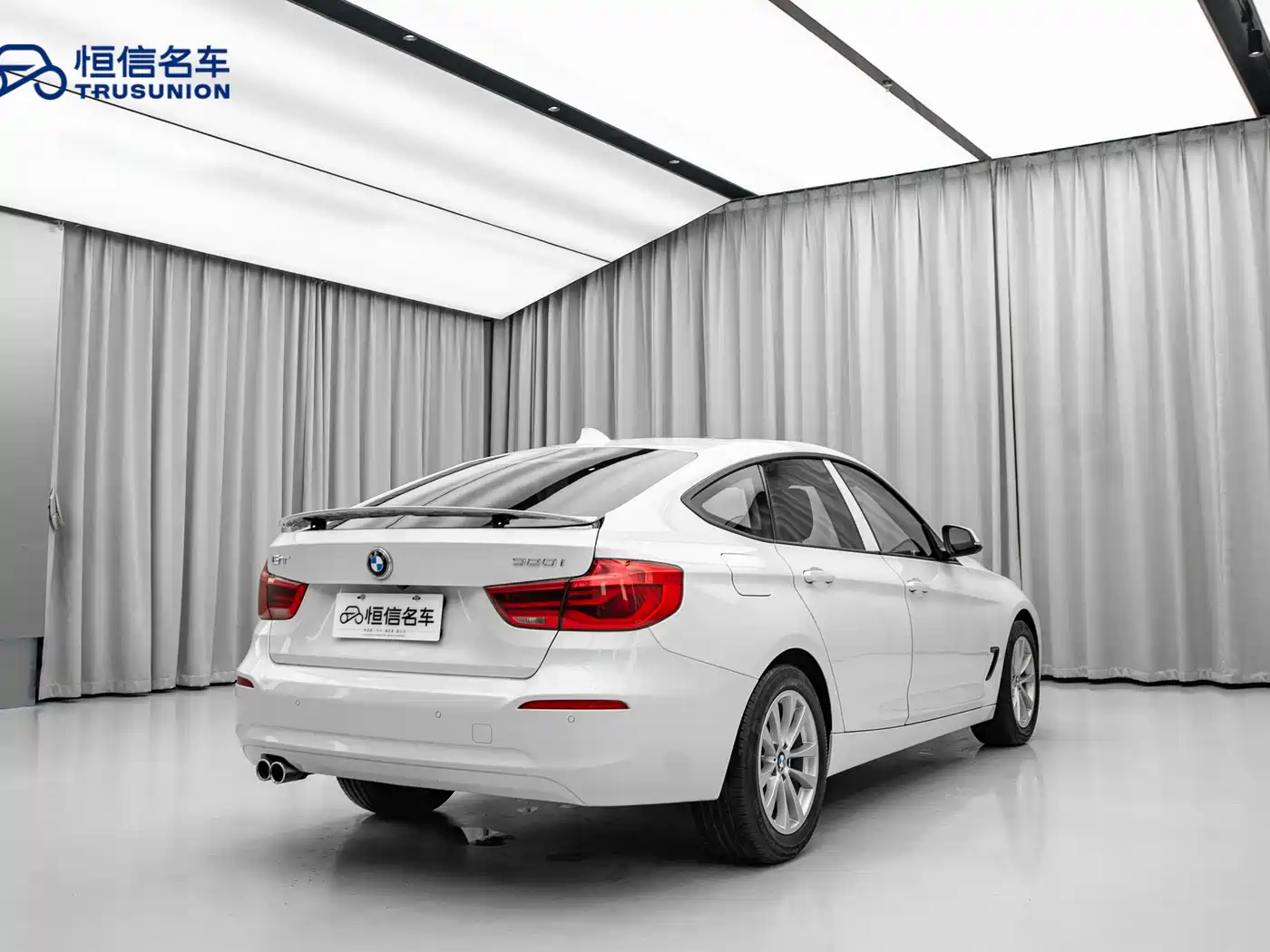 BMW 3 Series GT 2016 320i Fashion Style фото 4