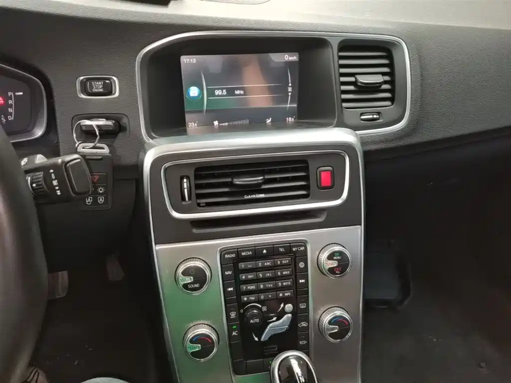 Фото 13 - Volvo S60