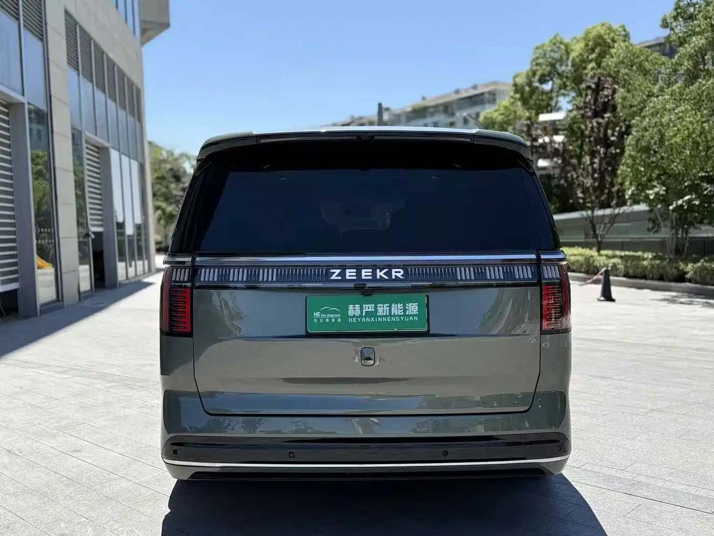 ZEEKR 009 2024 2024 7-Seat Aisle AWD Version 108kWh