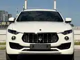 Photo 2 - Maserati Levante