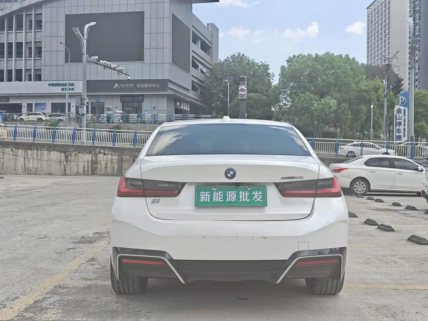 Фото 5 - BMW i3