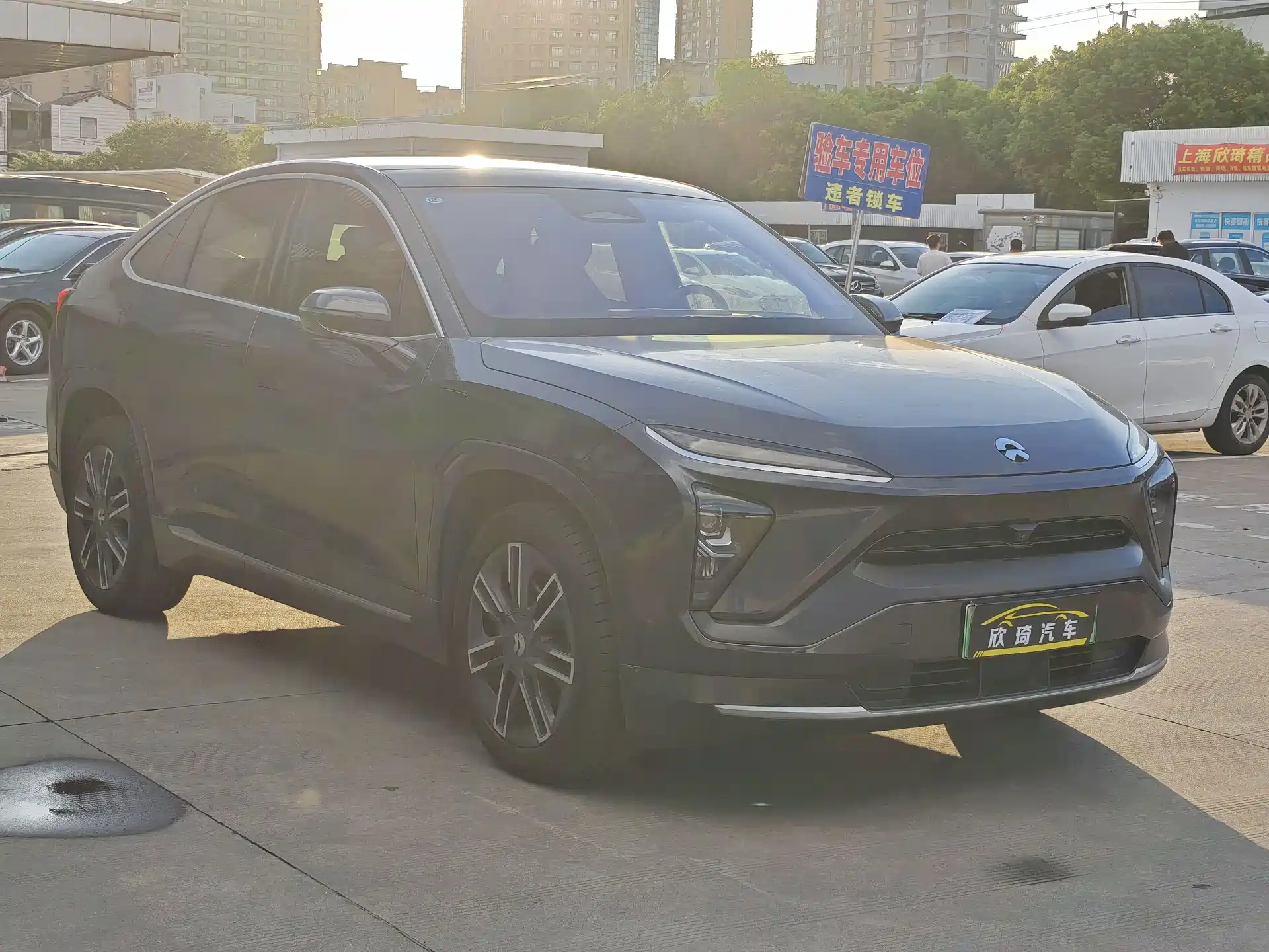 Photo 3 - NIO EC6