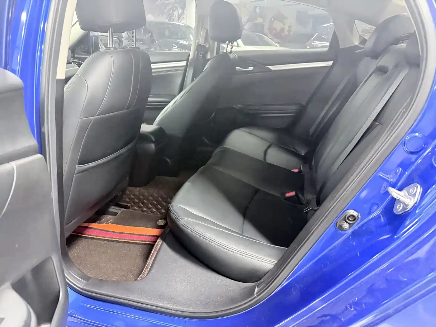Фото 6 - Honda Civic