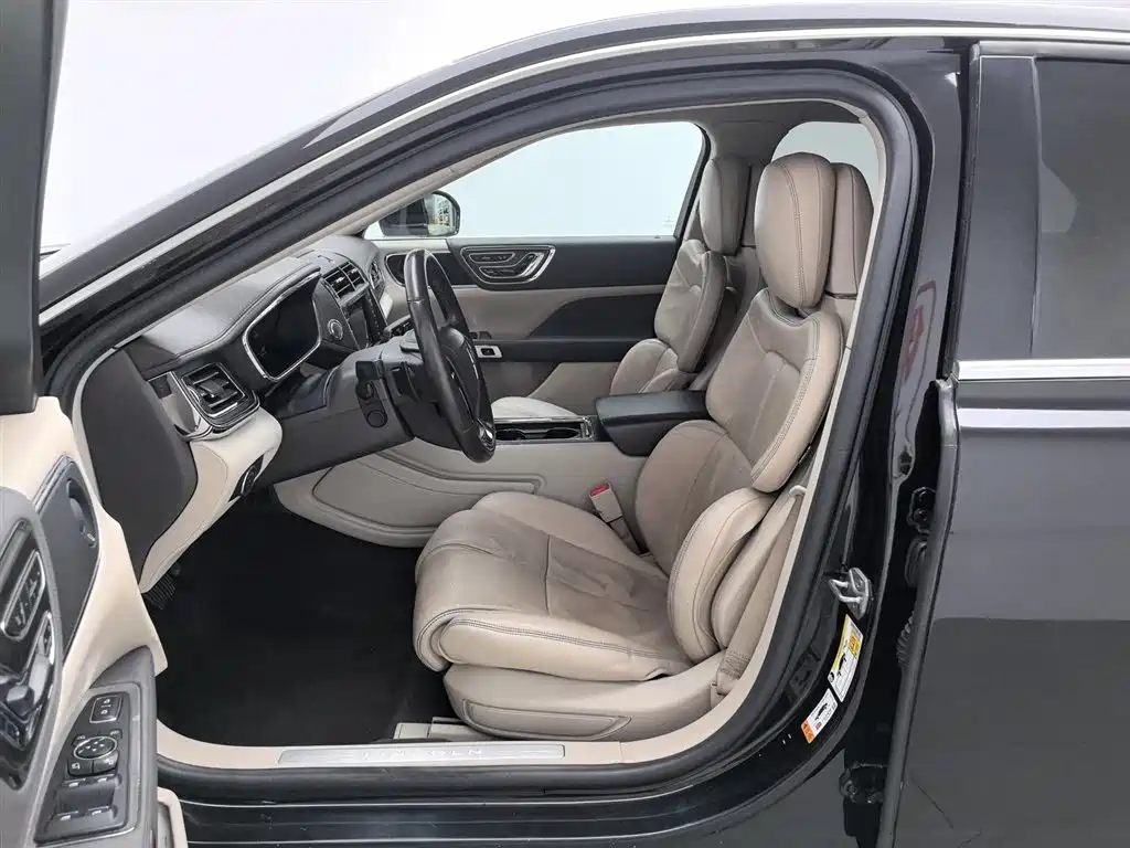 Lincoln Continental 2017 2.0T 2WD Prestige фото 10