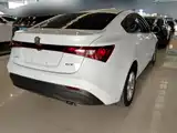 Фото 3 - MG GT