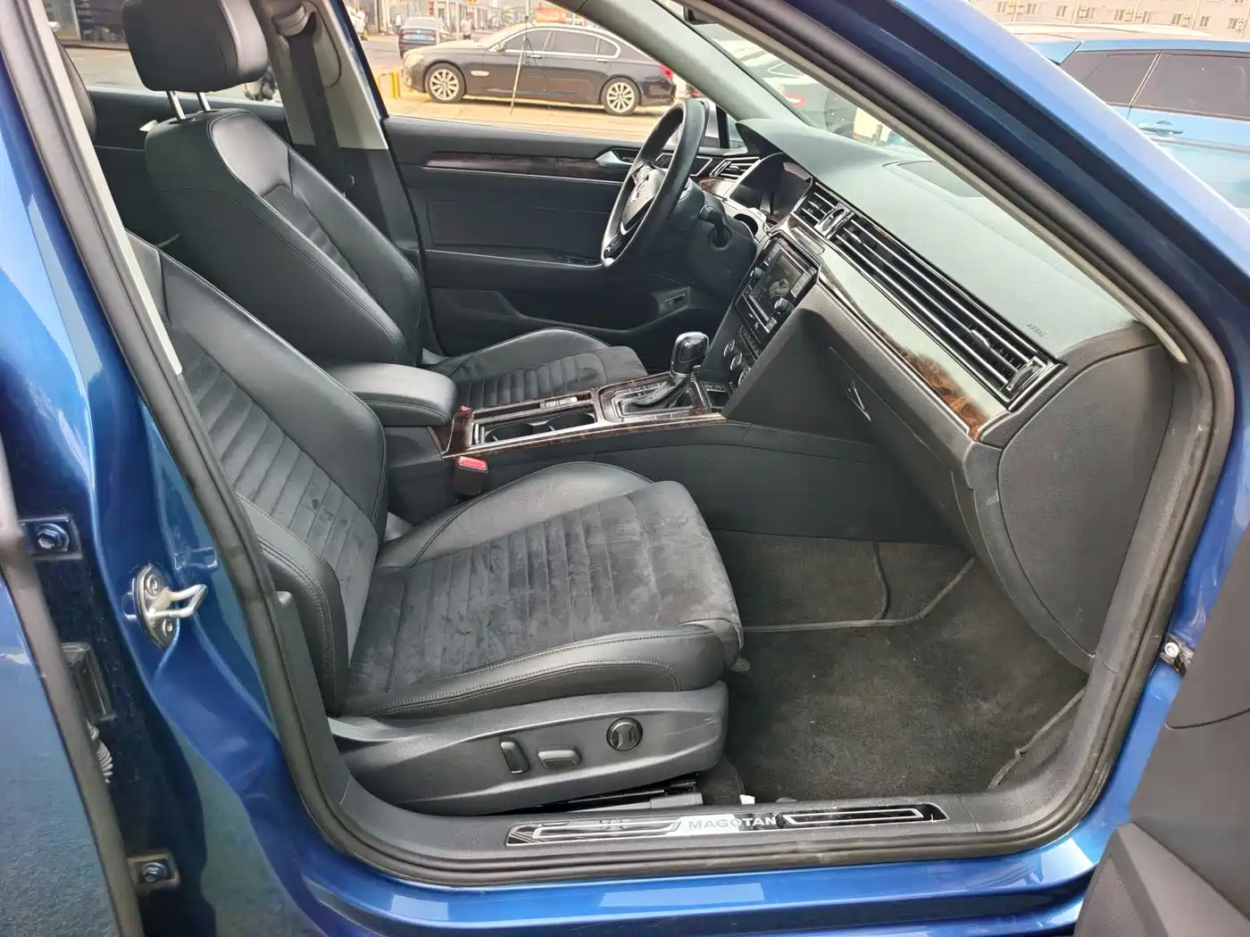 Volkswagen Magotan 2017 330TSI DSG Luxury фото 17