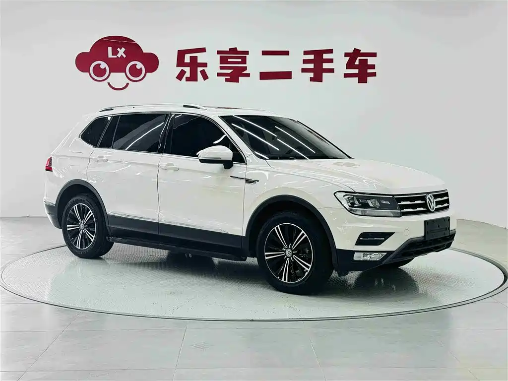 Volkswagen Tiguan L 2019 330TSI Automatic 2WD Panorama Comfort Edition China VI фото 7