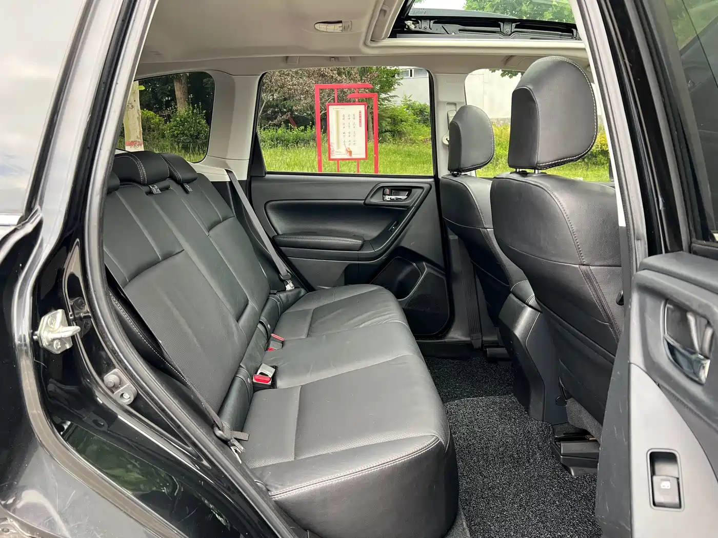 Subaru Forester 2014 2.0i Automatic Luxury Edition фото 13