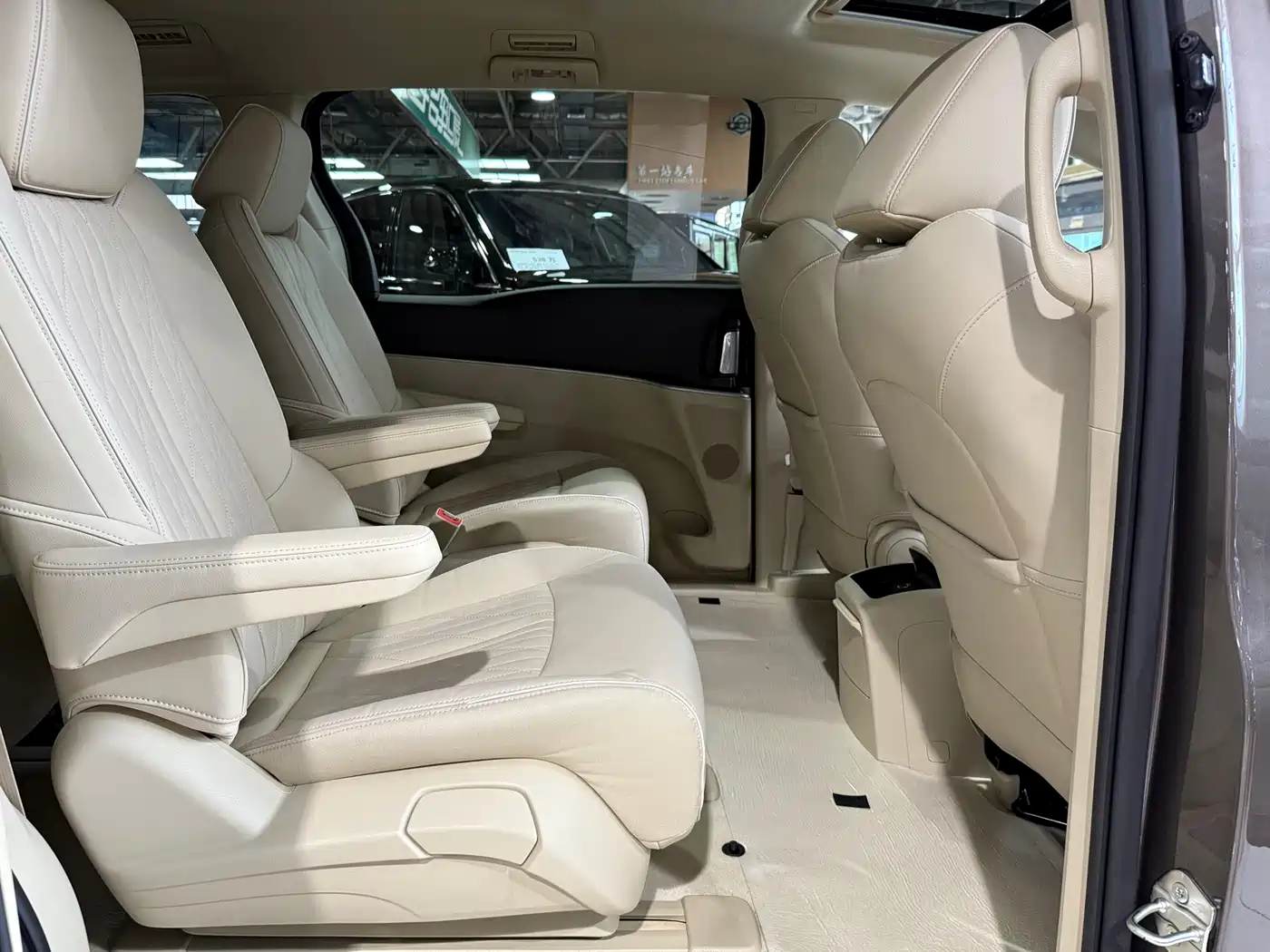 Buick GL8 2023 Facelift Land Business Class Luxury фото 12