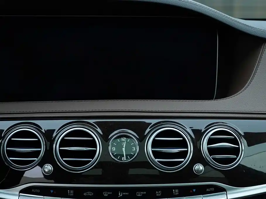 Mercedes-Benz S-Class 2019 S 350 L Premium Ultimate Edition фото 17