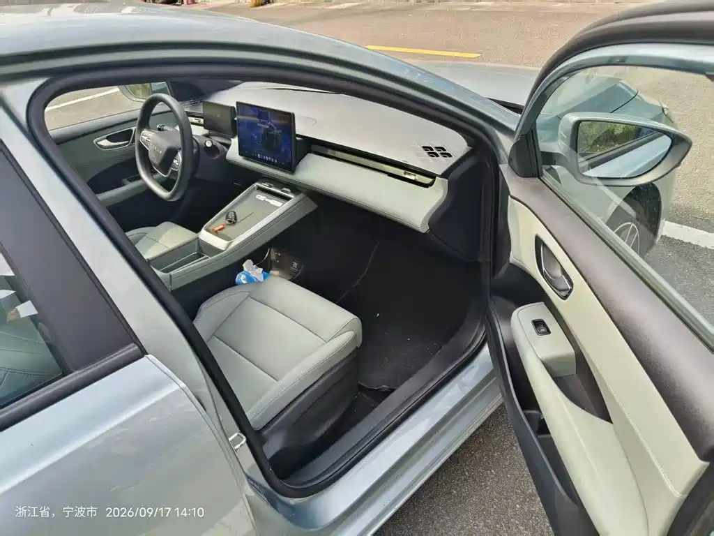 Фото 5 - Roewe D6