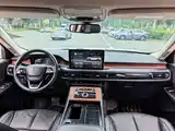 صورة 13 - Lincoln Aviator