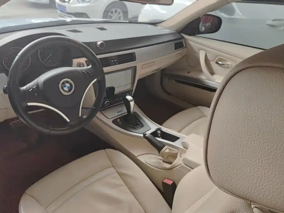 BMW 3 Series (Import) 2013 2011 320i Coupe