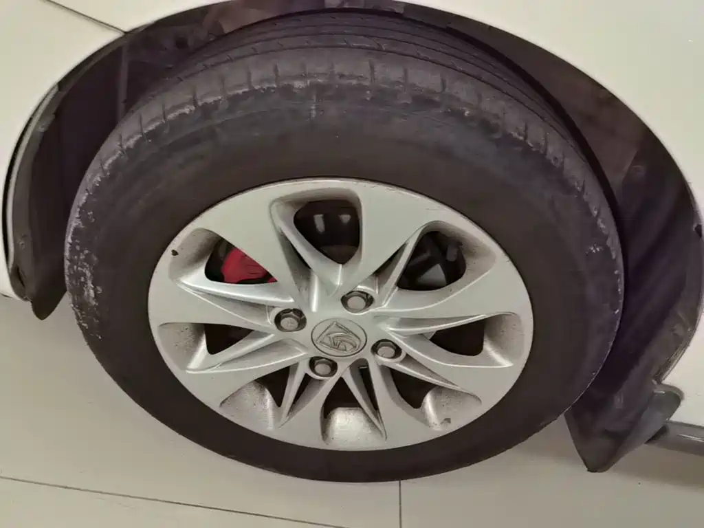 Baojun 610 2015 2014 CROSS 1.5L Manual Comfort