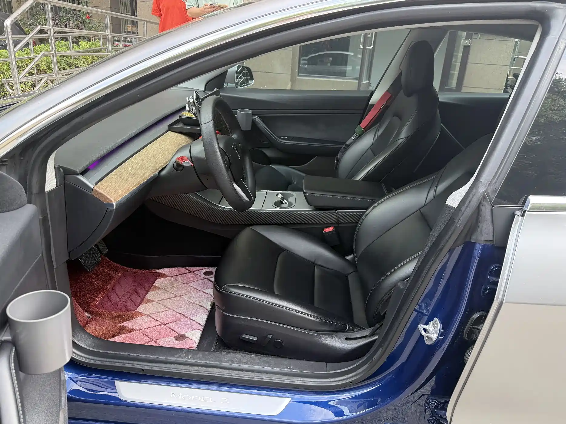 Фото 6 - Tesla Model 3