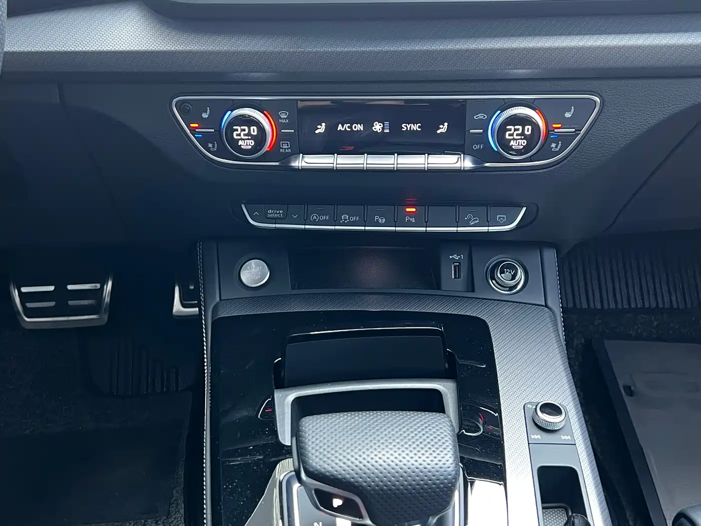 Photo 14 - Audi Q5L