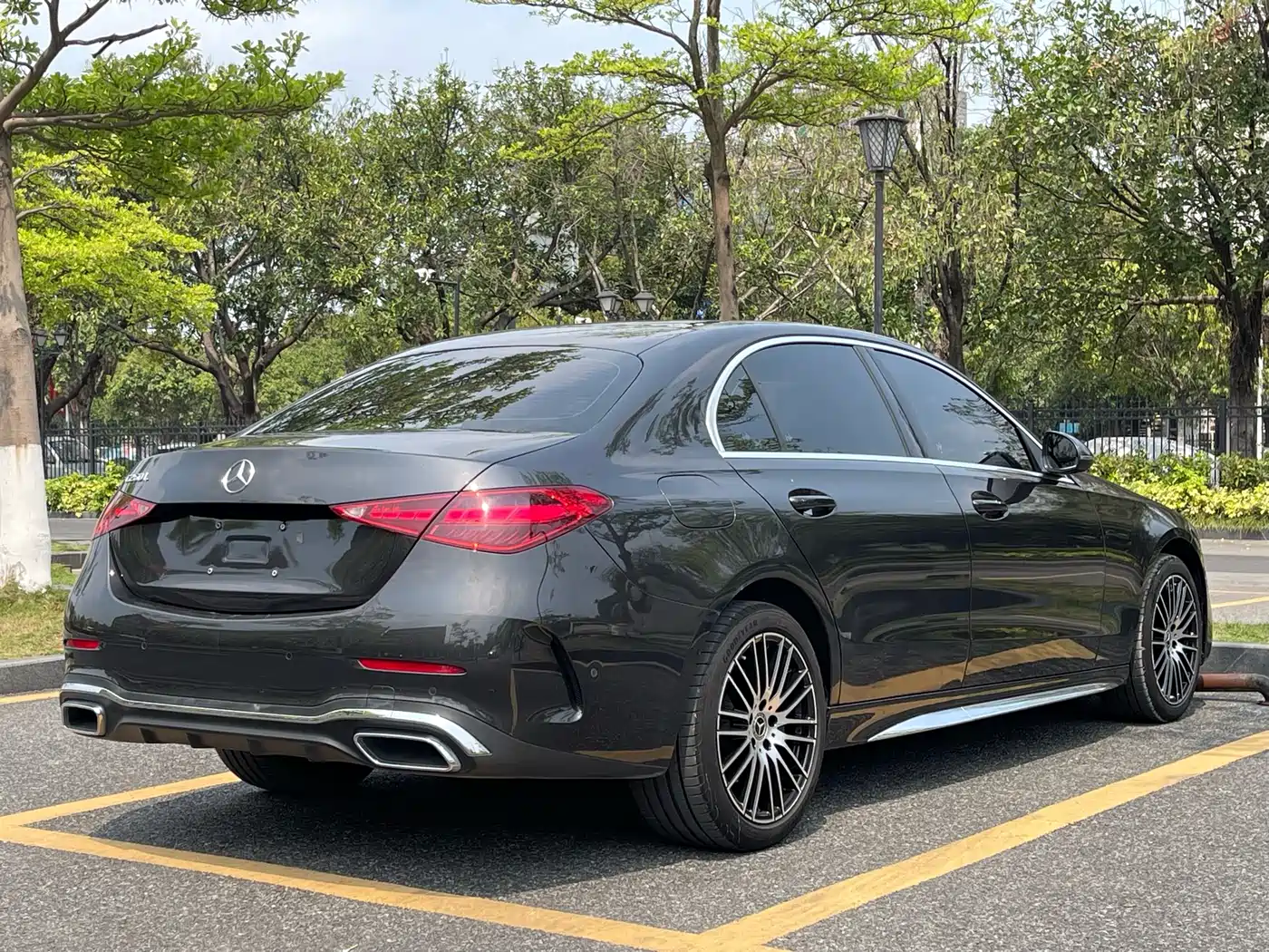 Mercedes-Benz C-Class 2023 Facelift C 260 L Sport Edition фото 4