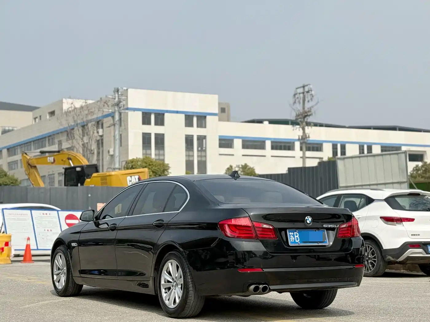 BMW 5 Series 2012 523Li Luxury фото 7