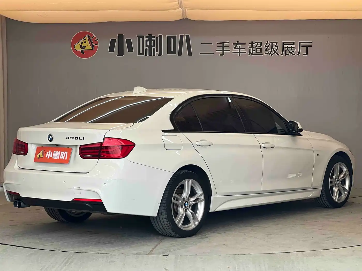 BMW 3 Series 2017 330Li M Sport фото 5