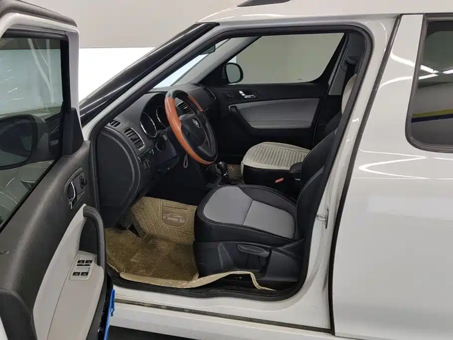 Фото 9 - Škoda Yeti