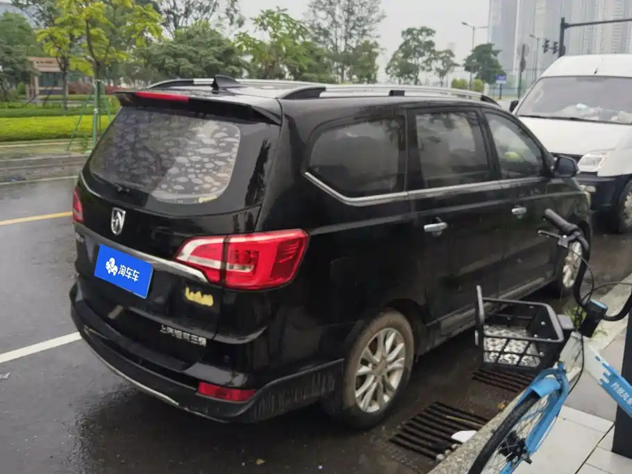Фото 3 - Baojun 730
