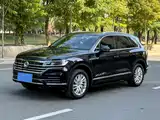 Фото 1 - Volkswagen Touareg