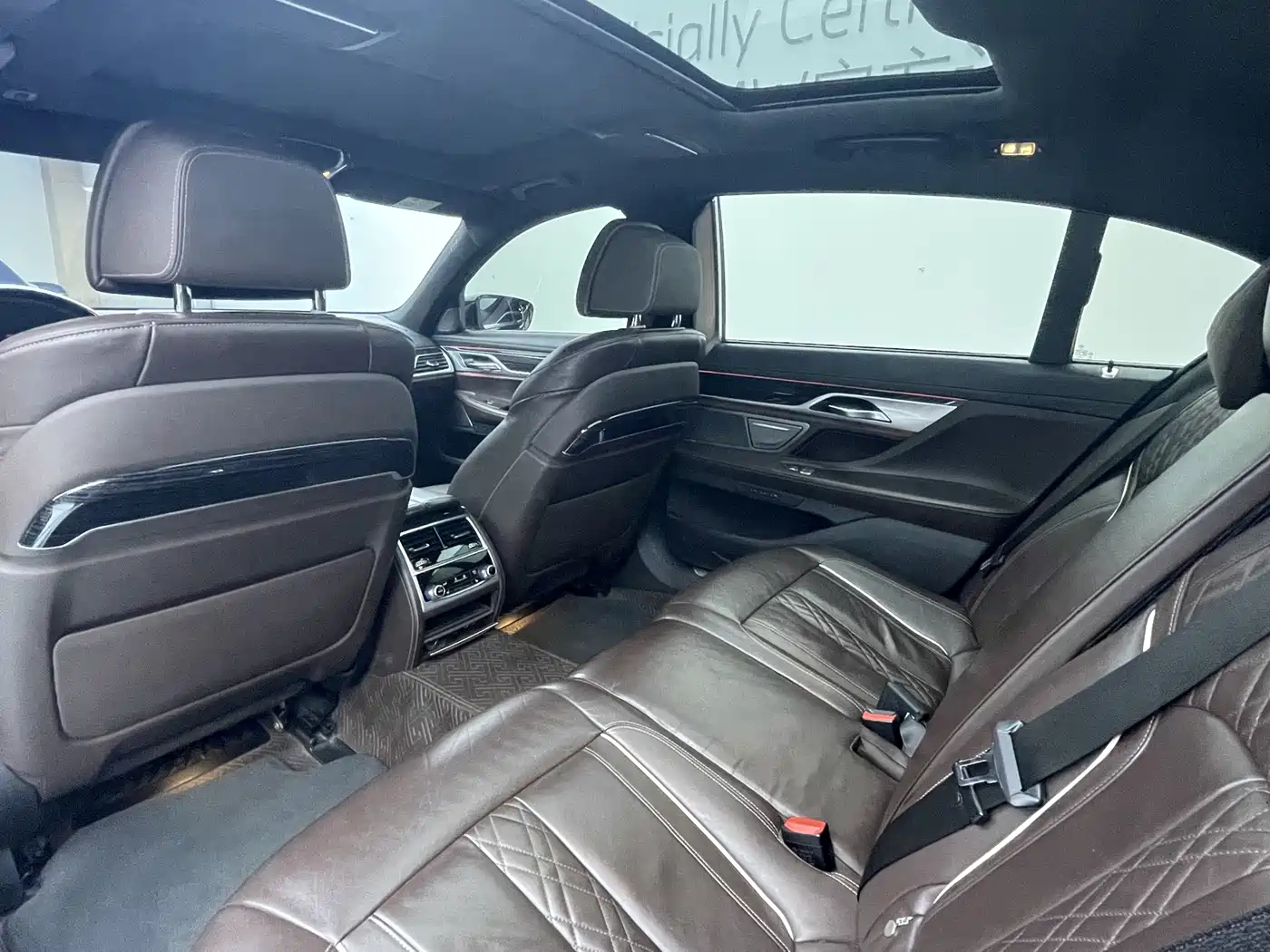 BMW 7 Series 2021 Model 730Li M Sport Package фото 9