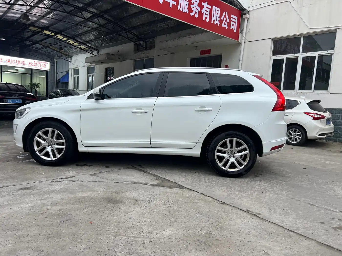 VOLVO XC60