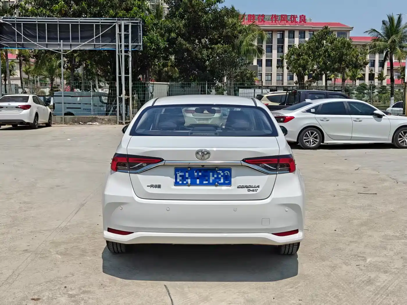 Toyota Corolla 2022 1.2T S-CVT Pioneer PLUS Edition фото 9