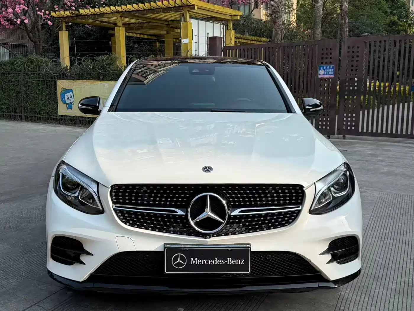 Mercedes-Benz GLC Coupe 2018 GLC 260 4MATIC Coupe SUV фото 33