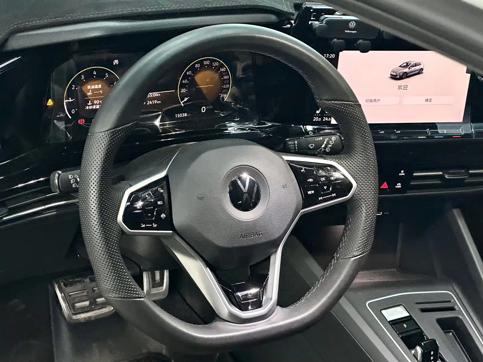 Фото 8 - Volkswagen Golf