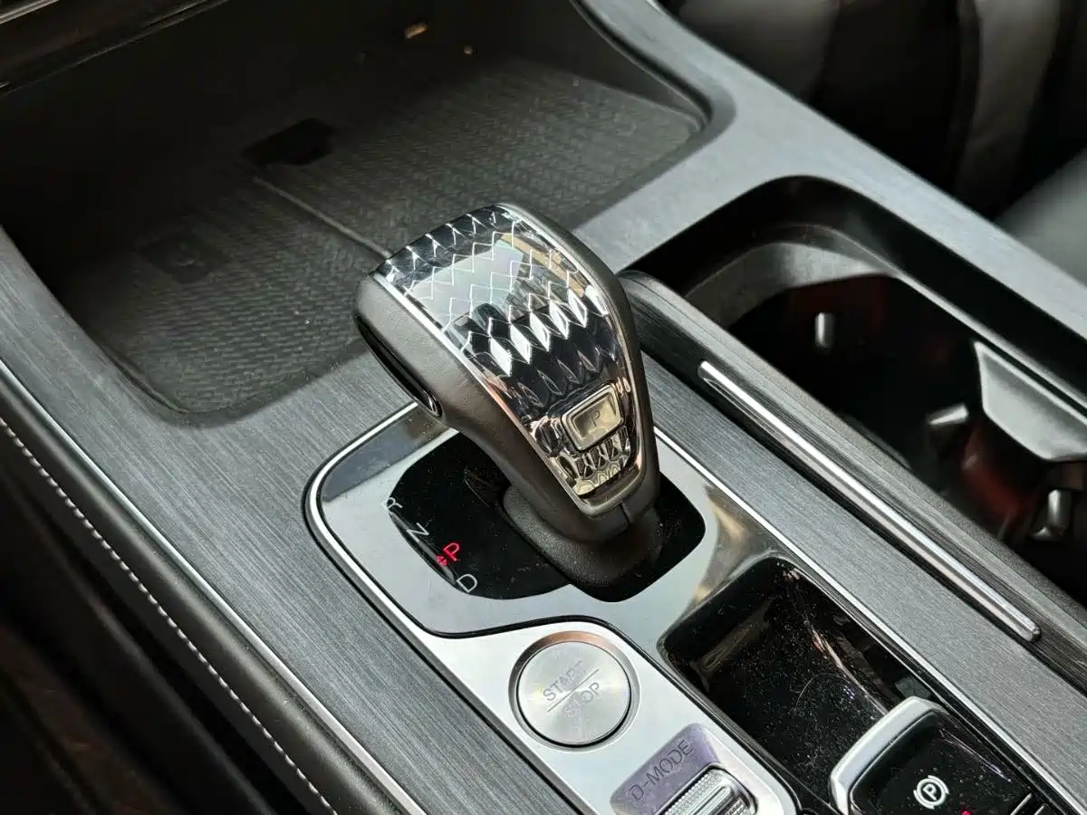 GAC Trumpchi Trumpchi GS8 2024 Navigator Series 2.0TGDI 2WD Luxury Smart Connect Edition фото 14