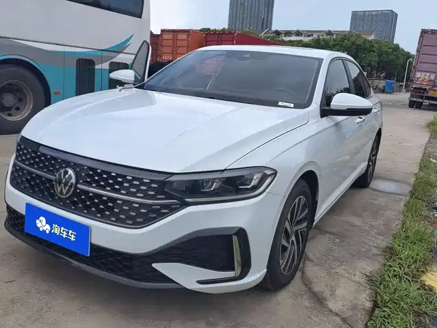 Volkswagen Lavida 1.5L, автомат, Звёздное небо, 5 млн