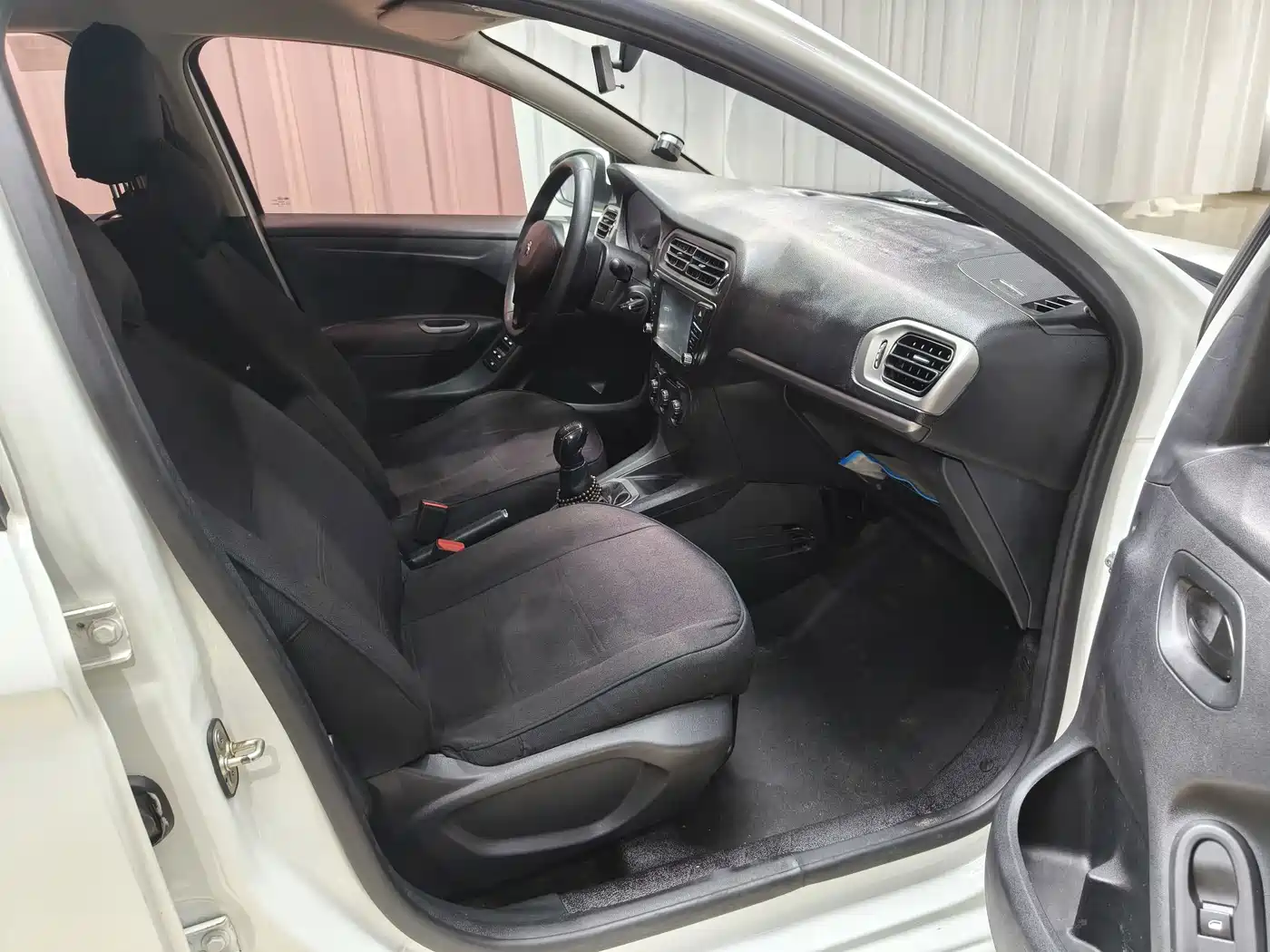 Peugeot 301 2017 2017 1.6L Manual Comfort Edition