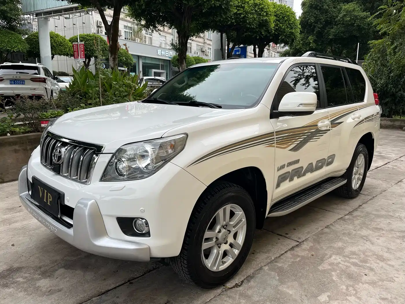 Toyota Prado 2010 4.0L Automatic VX NAVI фото 4