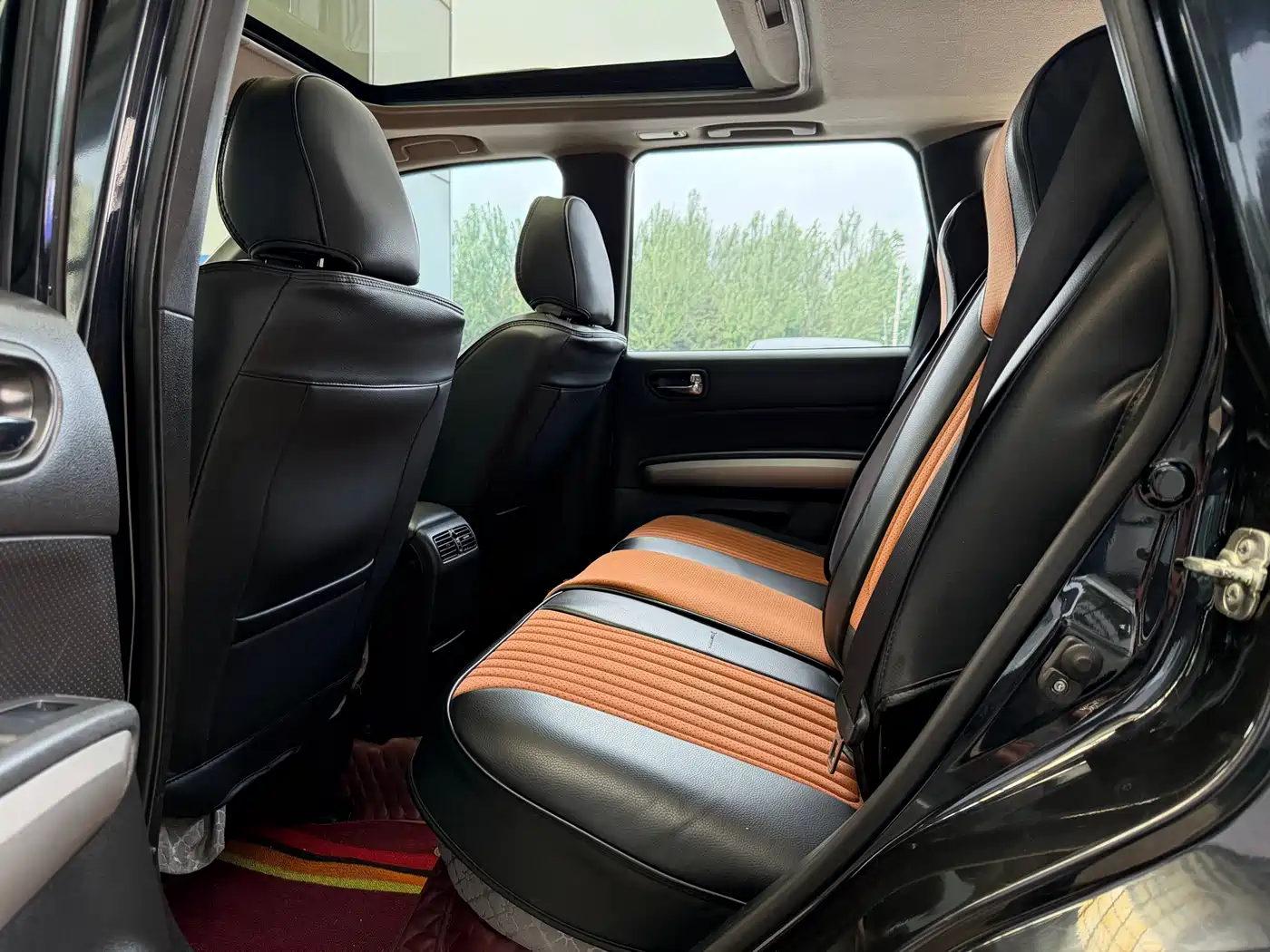 Dongfeng Fengdu MX6 2015 2015 2.0L CVT 2WD Excellence
